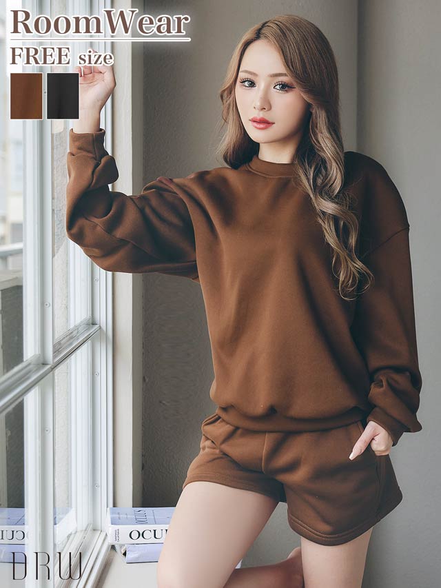 ワンカラー長袖プルオーバー&ショートパンツルームウェア