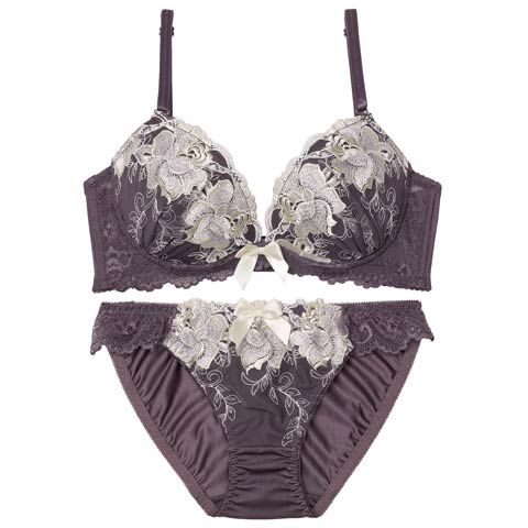 4/15新作!【三上悠亜着用】ロイヤルローズブロッサム育乳脇高ブラジャー&フルバックショーツ［激売れ］(ディープパープル-A70/ショーツM)